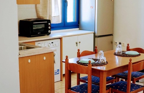 Pedi Apartment | Apartment 'Irene Double Anoi' with Sea View, Wi-Fi and Air Conditioning