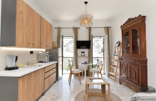 Symi Apartment | Apartment is located in Symis center