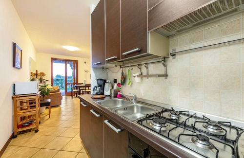 Picedo Apartment | Apartment 'Rosa Flat - with Pool' with Shared Pool, Wi-Fi and Air Conditioning