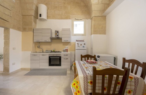 San Cesario di Lecce Apartment | Apartment 'La Corte Della Zia Santa' with Private Terrace, Wi-Fi and Air Conditioning