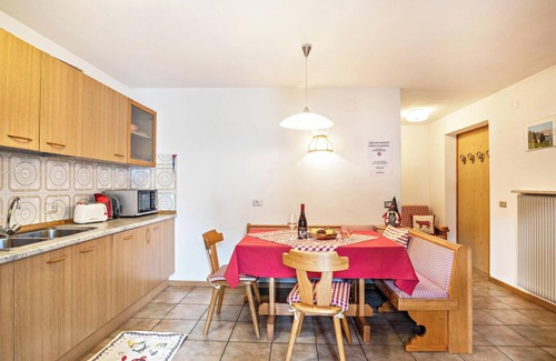 San Giovanni di Fassa Apartment | Apartment "Ciasa Lino Sas da le Undesc" with Mountain View & Wi-Fi
