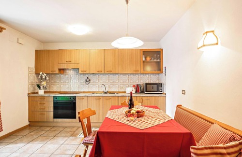 San Giovanni di Fassa Apartment | Apartment "Ciasa Lino Sas da le Undesc" with Mountain View & Wi-Fi
