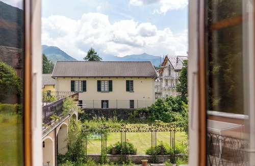Santa Maria Maggiore Apartment | Apartment 'Casa Anna' with Mountain View and Private Terrace