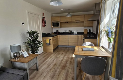 Filey Cottage | Apartment Ivy - an apartment that sleeps 4 guests in 1 bedroom