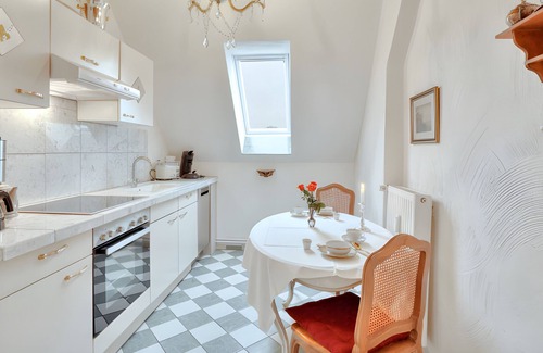 Horsbull Apartment | Apartment 'Junior Suite' with Shared Garden and Wi-Fi