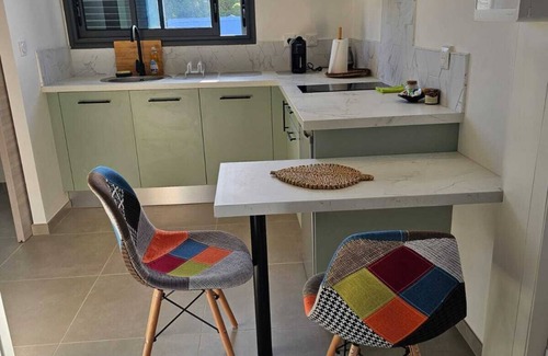 Saint-Pierre De La Reunion Apartment | Apartment Joly brise 4 in Terre Sainte near small beach/CHU