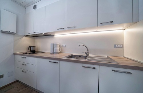 Avelengo Apartment | Apartment "Kesselberg" near Skiing Area with Forest View & Shared Garden