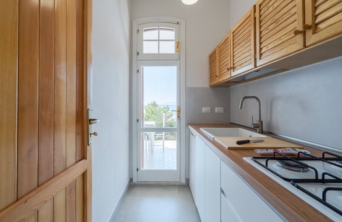 Plemmirio Apartment | Apartment "Kind of Blue" with Sea View, Wi-Fi and Air Conditioning