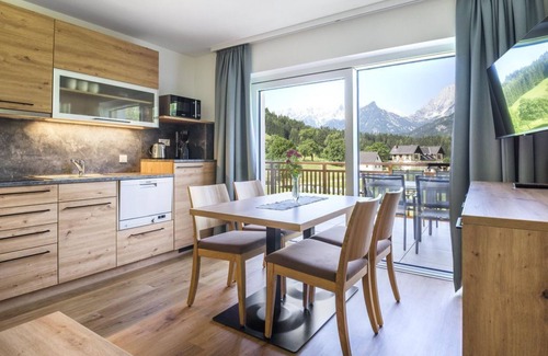 Hinterstoder Apartment | Apartment Kl. Priel, balcony, mountain view, 5 beds - Appartementhaus Madlen