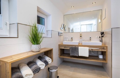 Flachau Bed & Breakfast | Apartment Klinglhub 2 (5 pers/2 bedrooms) - Pension Klinglhub