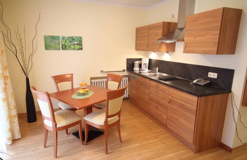 Unterallgau Apartment | Apartment 'KneippBlick' close to Lake with Terrace & Wi-Fi