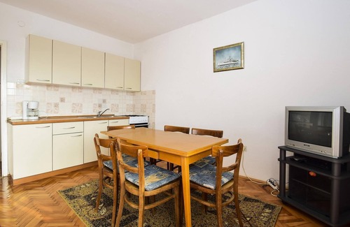 Vlasici Apartment | Apartment Komadina on the Island of Pag