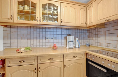Untersalzberg II Apartment | Apartment "König" with Terrace, Wi-Fi, Garden & Mountain View