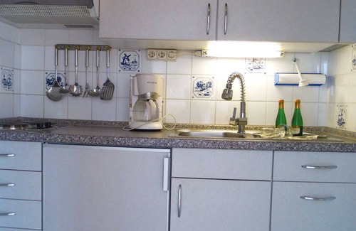 Horumersiel Apartment | Apartment 'Korthals 41' with Balcony