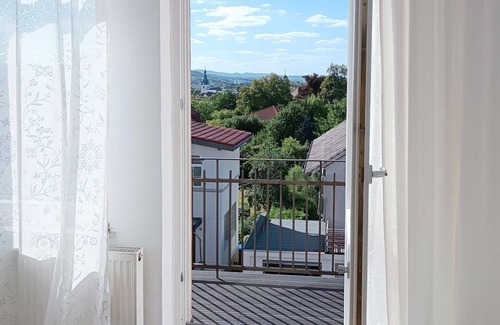 Detmold-Nord Apartment | Apartment Kossinna - Apartment with 2 bedrooms and 2 balconies