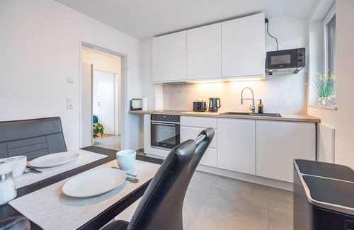 Uelzen Apartment | Apartment 'Kroge' with Balcony and Wi-Fi
