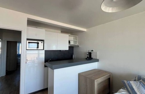 Saint-Jean-de-Monts Apartment | Apartment La Mer Etoilée, facing the sea in Saint-Jean-De-Monts