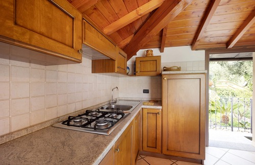 Rossi Apartment | Apartment 'La Cicala 3' with Shared Pool, Private Terrace and Shared Garden