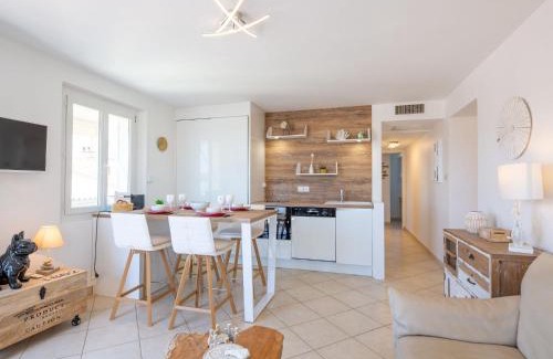 Sainte-Maxime City Centre Apartment | Apartment La Madrague by Interhome