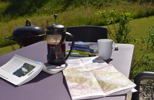 Sixt-Fer-a-Cheval Apartment | Apartment La Tibolire