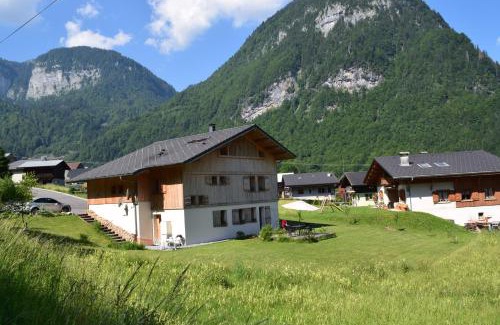 Sixt-Fer-a-Cheval Apartment | Apartment La Tibolire