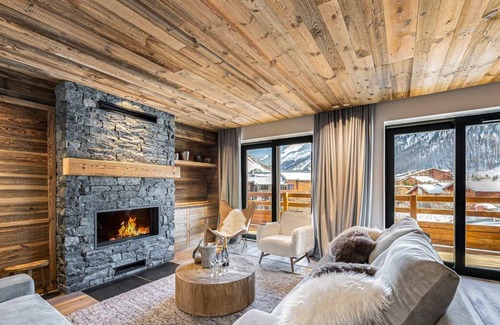 Val-d'Isere Villa | Apartment La Vue - Four Bedroom Villa, Sleeps 9