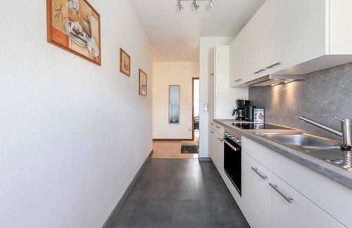 Stinteck Apartment | Apartment 'Landhaus Katharina' with Shared Terrace, Balcony and Wi-Fi