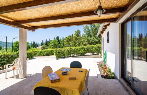 Lovorno Apartment | Apartment Laurel Leaf