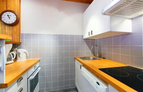 Le Lavachet Apartment | Apartment Le 2100 A et B - Lavachet-9 by Interhome