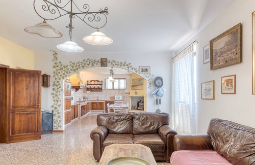 Presicce Apartment | Apartment 'Le Colonie - Casa Padronale' with Private Terrace and Shared Garden