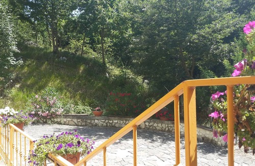 SantʼOreste Apartment | Apartment "LEMON" in villa near Rome