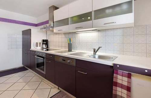 Reiselfingen Apartment | Apartment 'Leon, 130qm, 3 Schlafzimmer' with Shared Terrace, Shared Garden and Wi-Fi