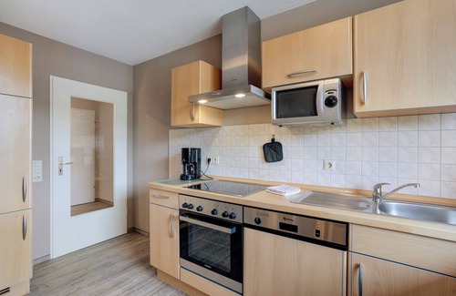 Usseln Apartment | Apartment 'Lerche' with Mountain View, Shared Garden and Wi-Fi