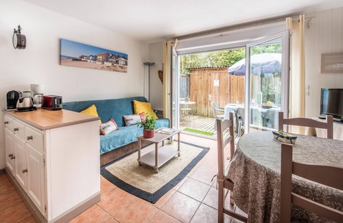 Le Canon Apartment | Apartment 'Les Canonniers' close to the Beach with Pool, Terrace & Balcony