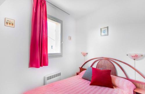 Les Bormettes Apartment | Apartment Les Canoubiers III by Interhome