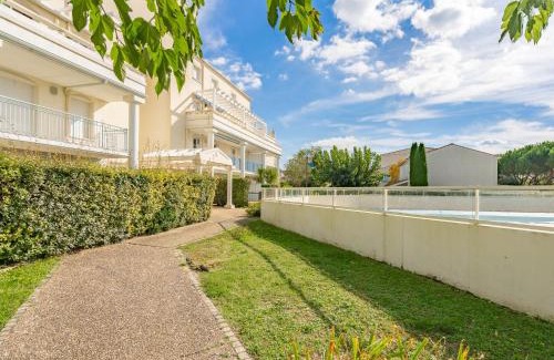 Vaux-sur-Mer Apartment | Apartment Les Hautes Folies-9 by Interhome