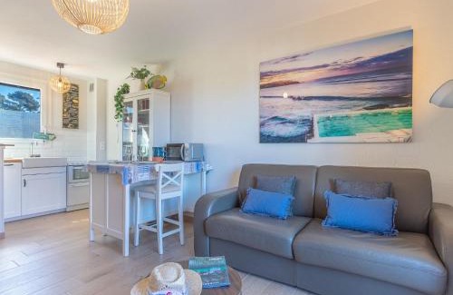 Le Pradet Apartment | Apartment Les Hippocampes by Interhome