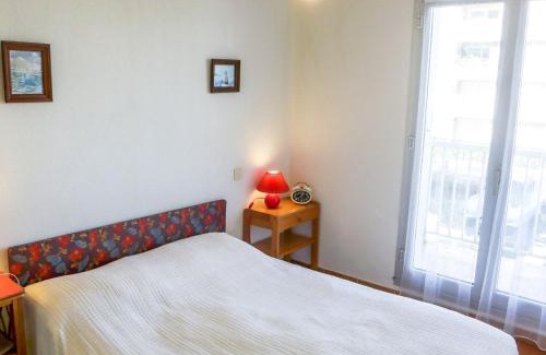 Le Port Apartment | Apartment Les Marines de Port Canet by Interhome