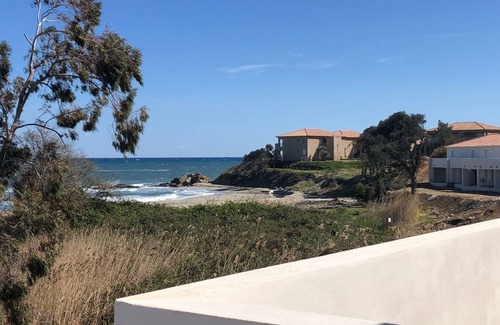 Bravone Apartment | APARTMENT Les PIEDS DANS L'EAU - Sea view - 2 to 4 people