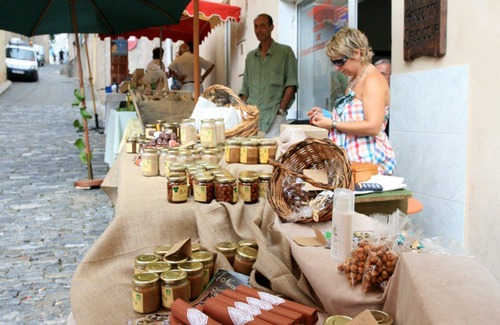 Bravone Apartment | APARTMENT Les PIEDS DANS L'EAU - Sea view - 2 to 4 people