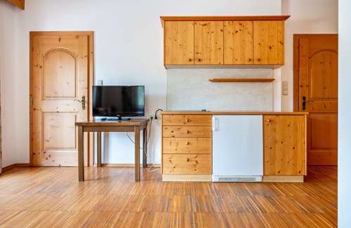 Vandoies Apartment | Apartment "Lindenhof 9" with Shared Garden & Wi-Fi