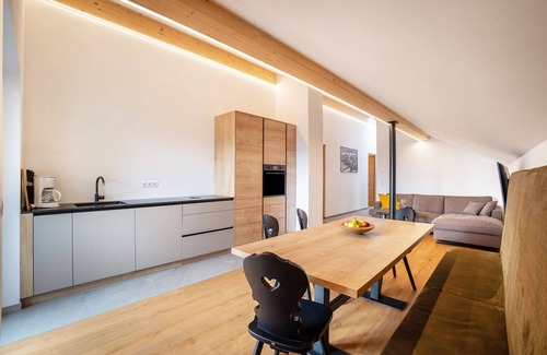 Naz Apartment | Apartment 'Linderhof Cima' with Mountain View, Shared Pool and Wi-Fi