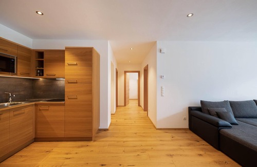 Lagundo Apartment | Apartment “Linea Palus” with Mountain View, Pool, Wi-Fi, Terrace, Garden & Sauna