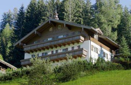 Dienten am Hochkoenig Apartment | Apartment/living room/bedroom/shower, WC - Landhaus Salzburg