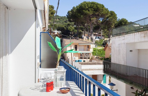 Llafranc Apartment | Apartment 'Llafranc 100 - Calle Coral' Close to the Beach with Wi-Fi, Garden & Balcony