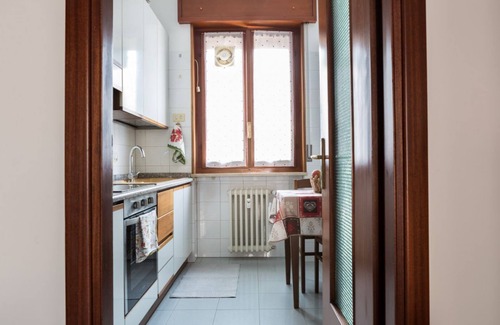 Parma Apartment | Apartment located on the first floor of a building WITHOUT lift. We are located in a residential area, a few minutes walk from the hospital, very convenient and quiet.Four-room apartment of 95 m2, with two bedrooms and a sofa bed in the living room.It co