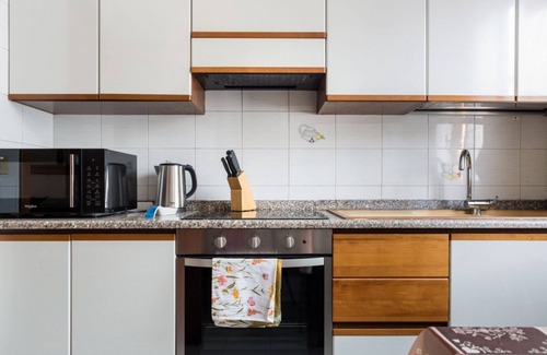 Parma Apartment | Apartment located on the first floor of a building WITHOUT lift. We are located in a residential area, a few minutes walk from the hospital, very convenient and quiet.Four-room apartment of 95 m2, with two bedrooms and a sofa bed in the living room.It co