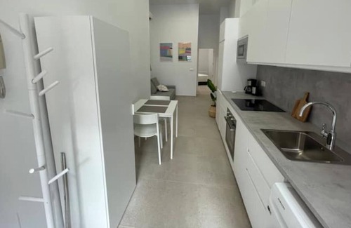 Bailen-Miraflores Apartment | Apartment "Loft De Lujo Techo Altos" with Wi-Fi & A/C