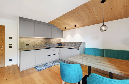 Mareo Apartment | Apartment 'Lü Da Plazores Codà' with Mountain View, Shared Garden and Wi-Fi