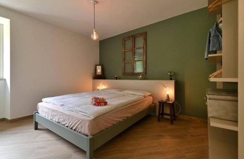 Prabione Apartment | Apartment 'Lucia' with Mountain View, Balcony and Wi-Fi